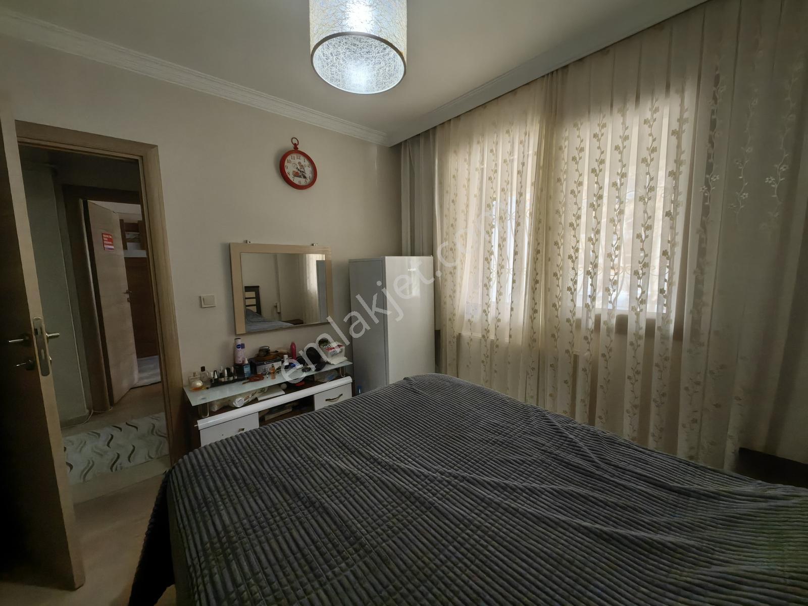 Karşıyaka Cumhuriyet Mahallesinde Satılık 2+1 Daire — fotoğraf 20