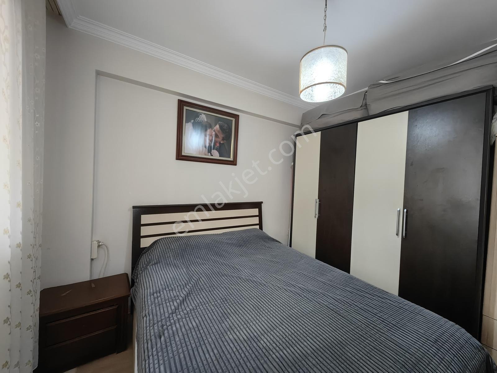 Karşıyaka Cumhuriyet Mahallesinde Satılık 2+1 Daire — fotoğraf 25