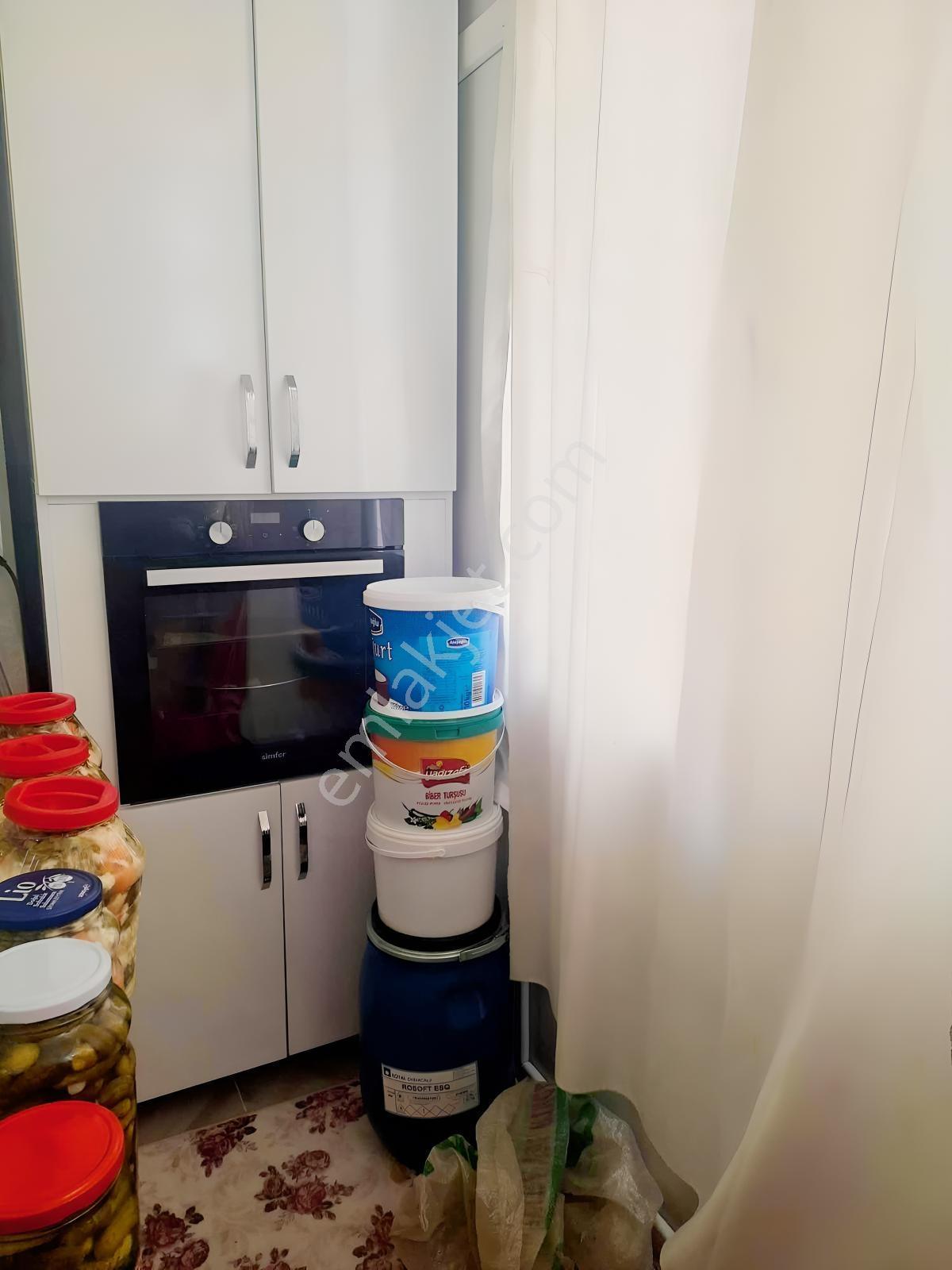 Mevlana Mahallesinde Satılık 3+1 Ara Kat Daire — fotoğraf 10