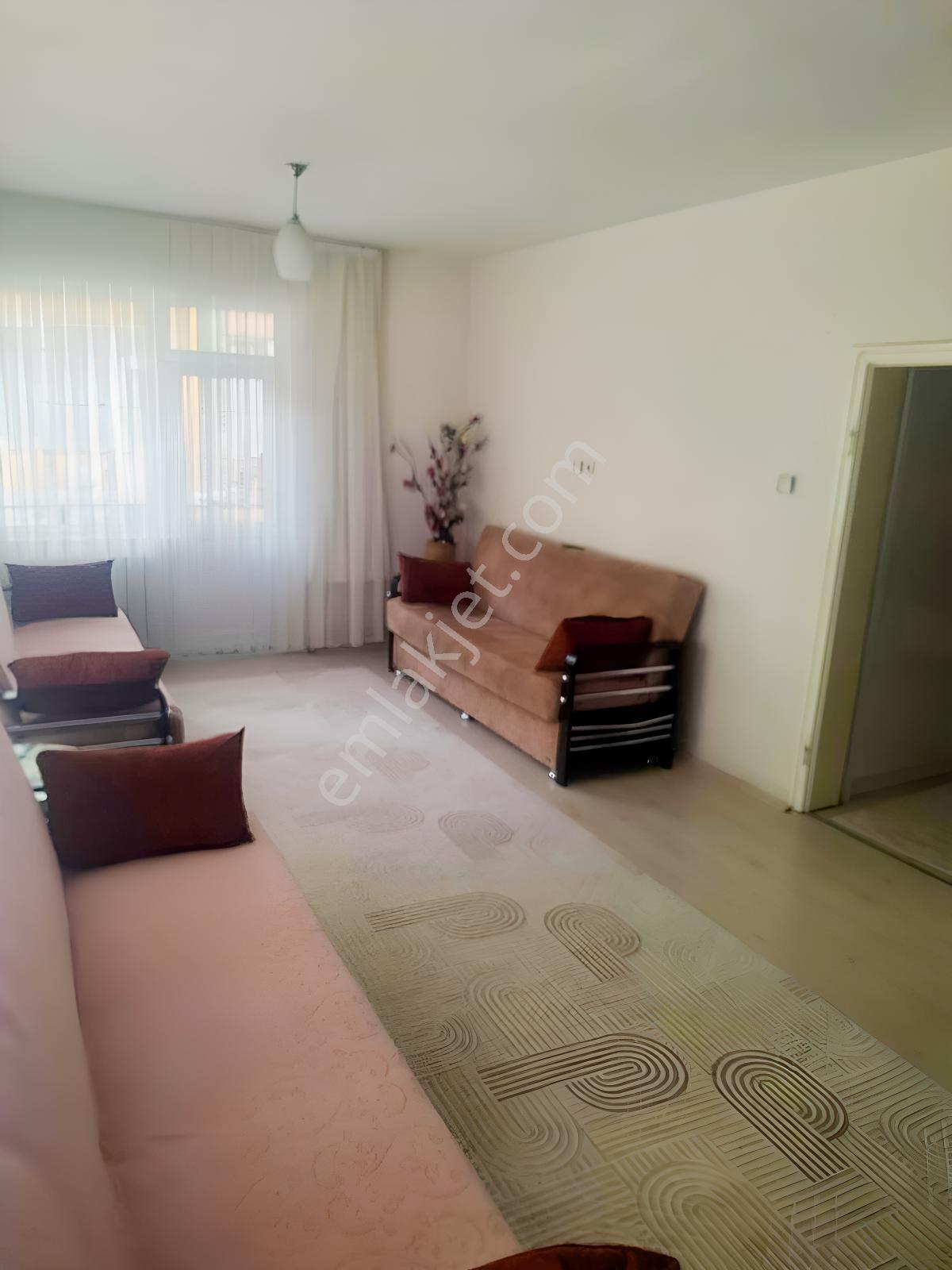 Mevlana Mahallesinde Satılık 3+1 Ara Kat Daire — fotoğraf 12