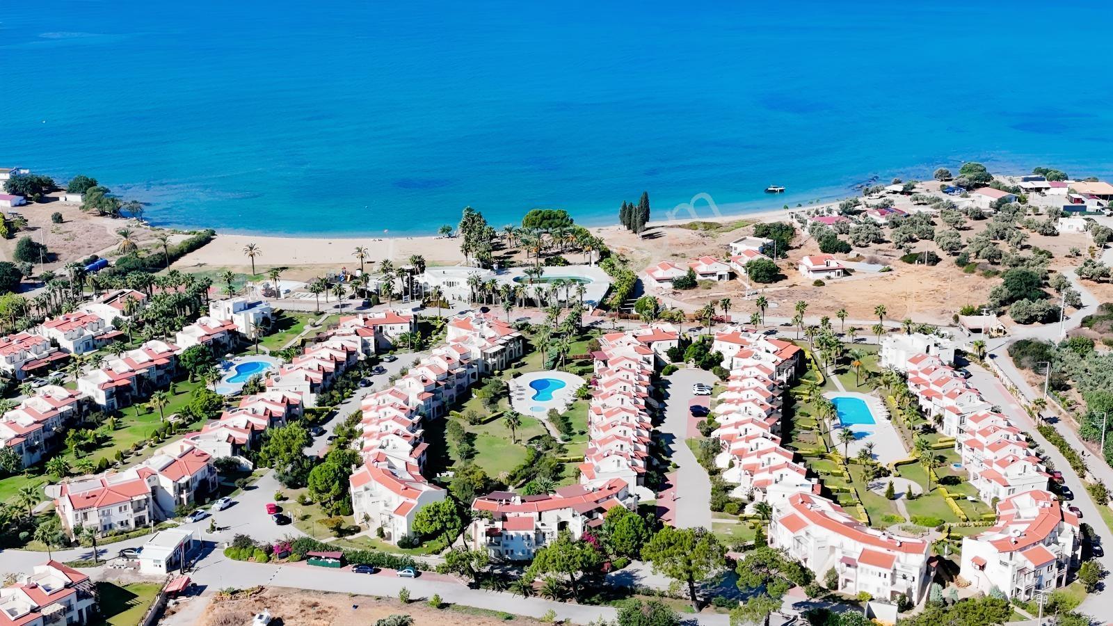 Denize 100 Mt Köşe Konumlu 2 Banyolu Havuz Başı Bahçe Katı Daire