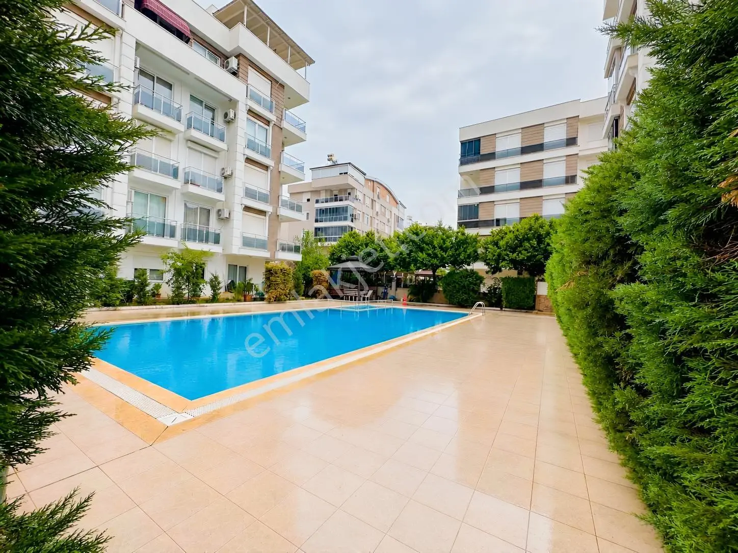 Scala'dan Teraslı Harika Manzaralı Satılık 4+1 — fotoğraf 2