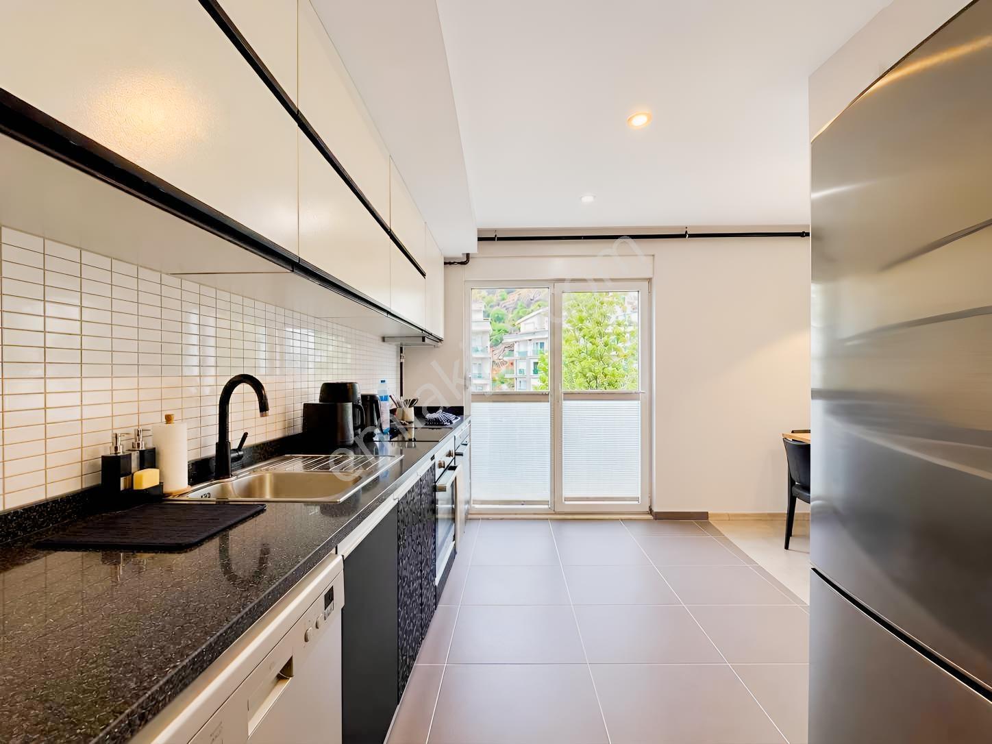 Scala'dan Teraslı Harika Manzaralı Satılık 4+1 — fotoğraf 14