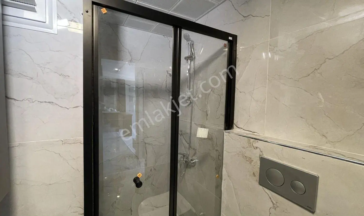 İskanlı Caddeye Yakın Oturuma Hazır 1+1 — fotoğraf 23
