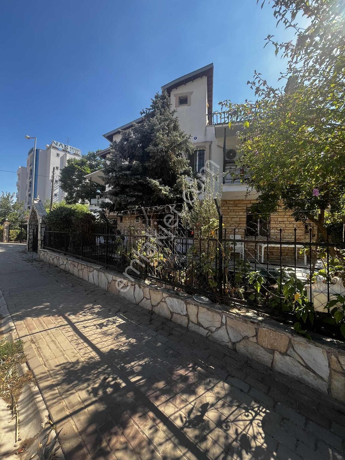 Seferihisar Ürkmez İpekkum 'da Satılık 7+1 Viilla — fotoğraf 7