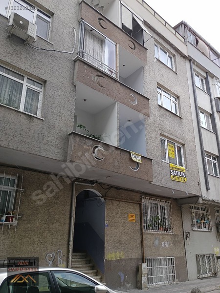 Z. Burnu/Merkezefendi Mh. 3+1 ( 1. Kat) Tramvay Durağı Yanında.
