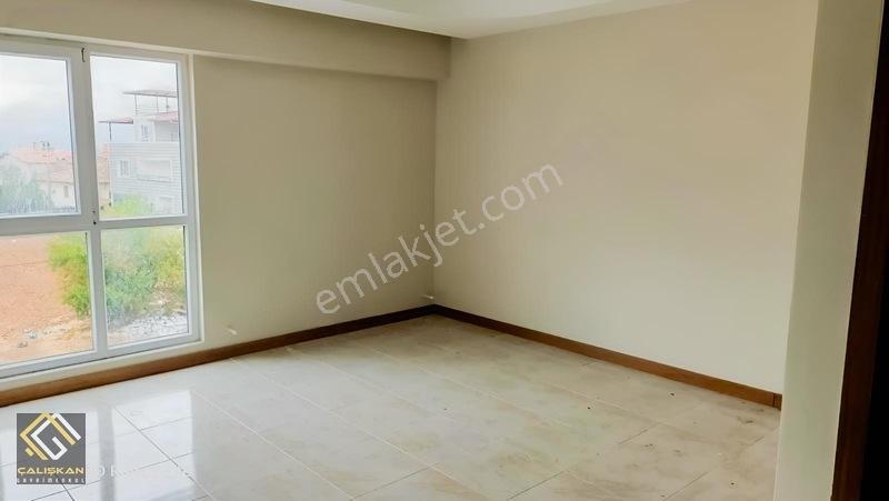 Üniversiteye Yürüme Mesafesi Yatırımlık Eşyalıda Satılabilinir — fotoğraf 2