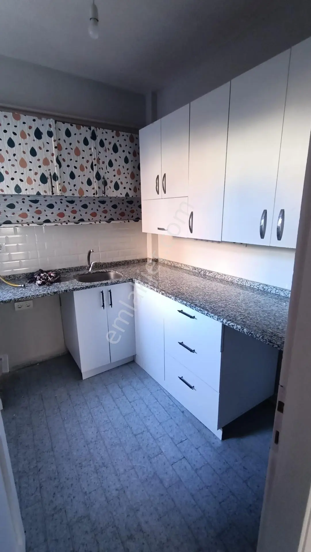 Çinar Karakol Yanında Satılık Yüksek Giriş Daire (Kocamustafapaşa)