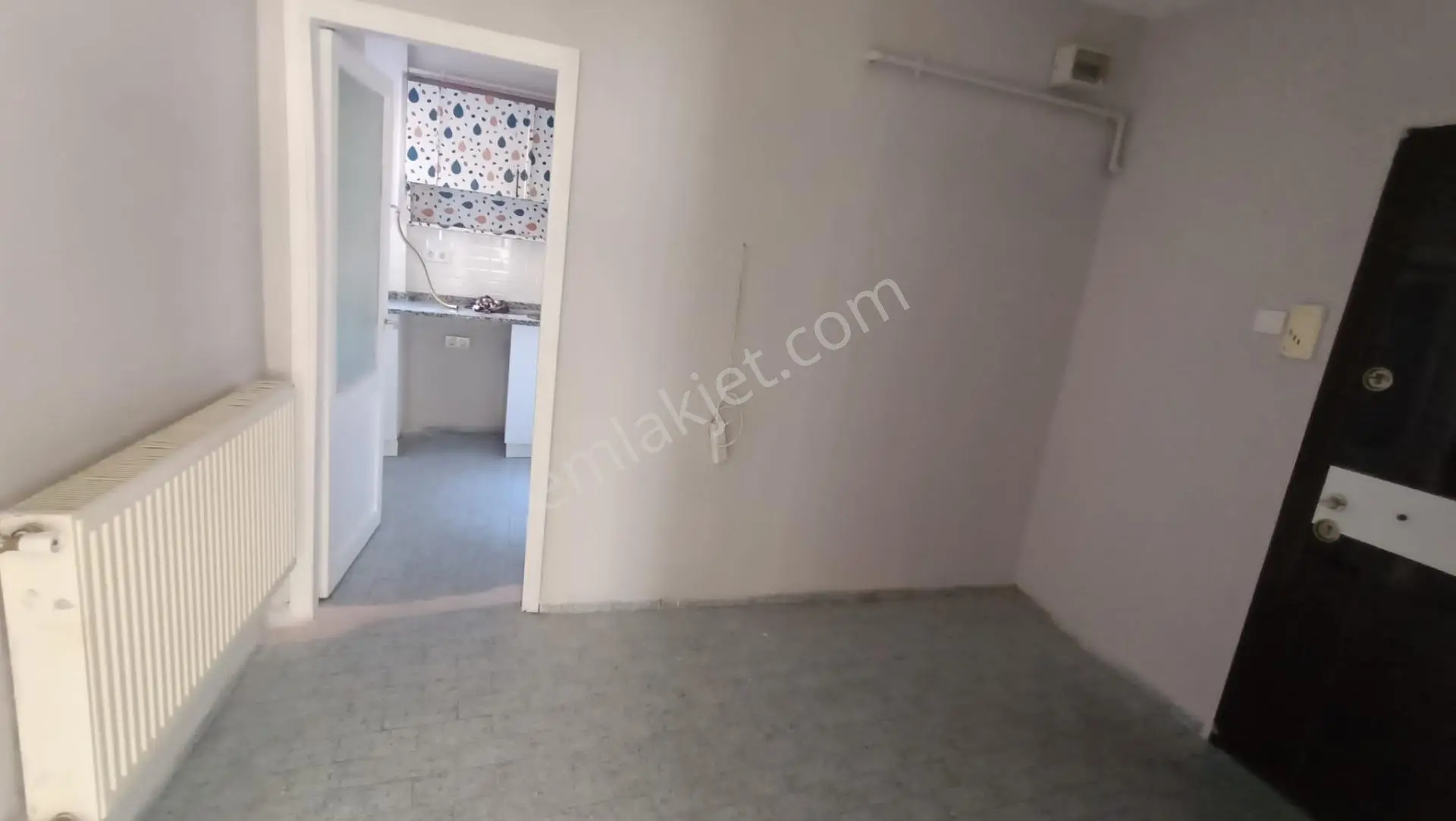 Çinar Karakol Yanında Satılık Yüksek Giriş Daire (kocamustafapaşa) — fotoğraf 4