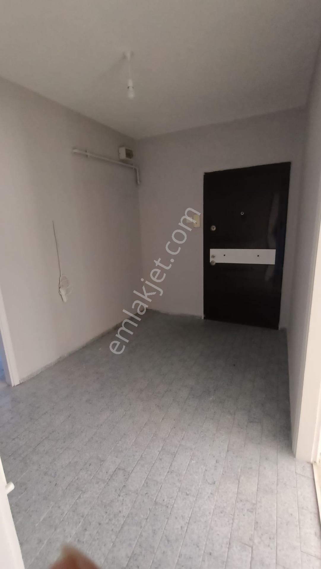 Çinar Karakol Yanında Satılık Yüksek Giriş Daire (kocamustafapaşa) — fotoğraf 6