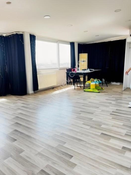 Yeşil Mahallede Asansörlü, Teraslı, 5+1 Satılık Dubleks! — fotoğraf 5