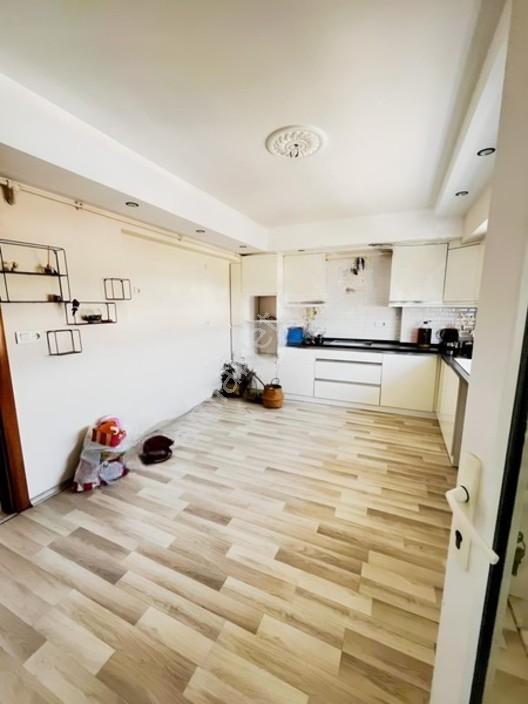 Yeşil Mahallede Asansörlü, Teraslı, 5+1 Satılık Dubleks! — fotoğraf 27