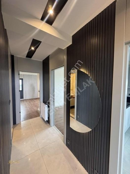 Emr'den Cadde Üzeri Göl Manzaralı 2+1 Lüks Satılık Daire — fotoğraf 12