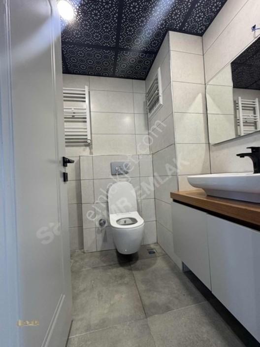 Emr'den Cadde Üzeri Göl Manzaralı 2+1 Lüks Satılık Daire — fotoğraf 15