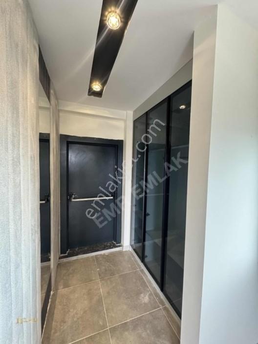 Emr'den Cadde Üzeri Göl Manzaralı 2+1 Lüks Satılık Daire — fotoğraf 17