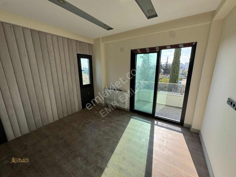 Emr'den Cadde Üzeri Göl Manzaralı 2+1 Lüks Satılık Daire — fotoğraf 27