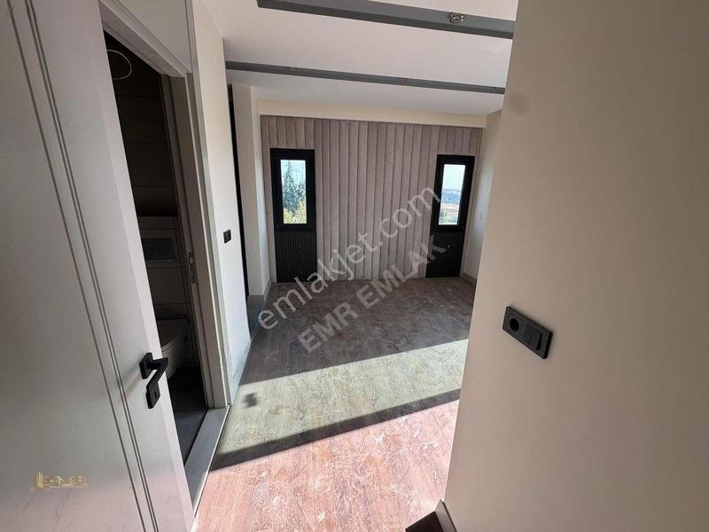 Emr'den Cadde Üzeri Göl Manzaralı 2+1 Lüks Satılık Daire — fotoğraf 29