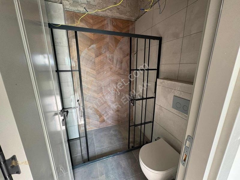 Emr'den Cadde Üzeri Göl Manzaralı 2+1 Lüks Satılık Daire — fotoğraf 30