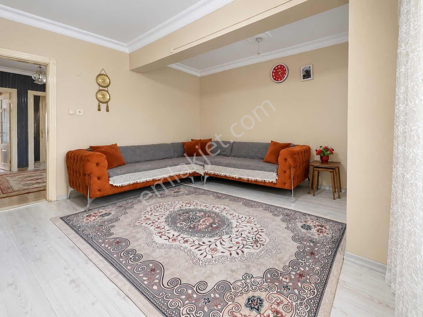Arzu Emlaktan Esentepe Mah Satılık 2+1 Bahçekat Daire 110m2 — fotoğraf 5