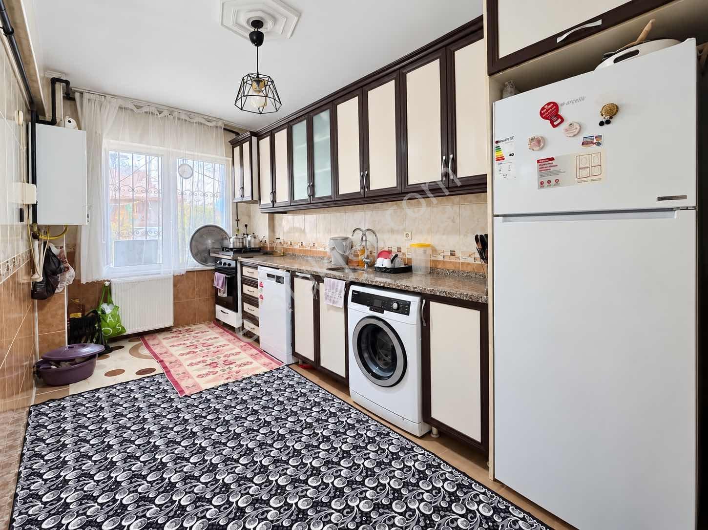 Arzu Emlaktan Esentepe Mah Satılık 2+1 Bahçekat Daire 110m2 — fotoğraf 14