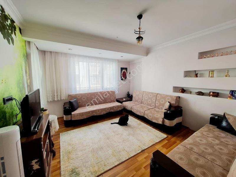 Karaman Akkonak Gezek Yatağı Cami Yakını Satılık Geniş 3+1 Daire — fotoğraf 4