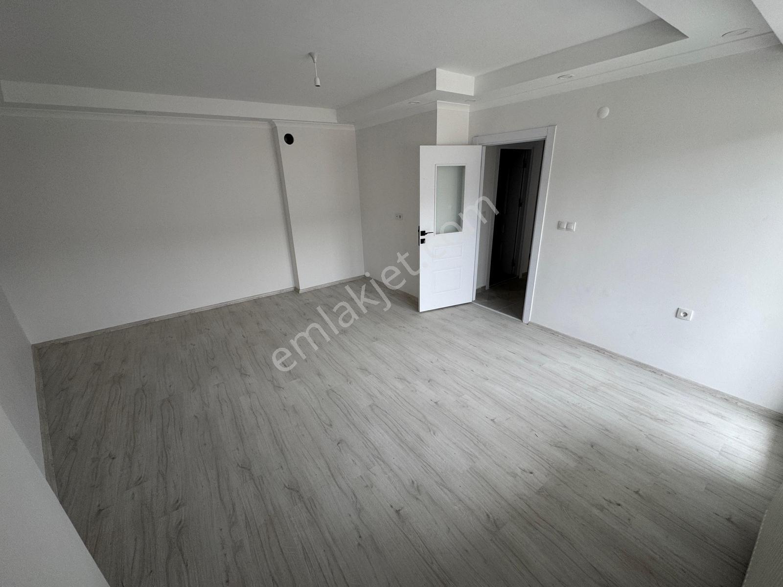 Family' Den Mahmutbey Caddesinde 2+1 Satılık Sıfır Lüx Daire — fotoğraf 4