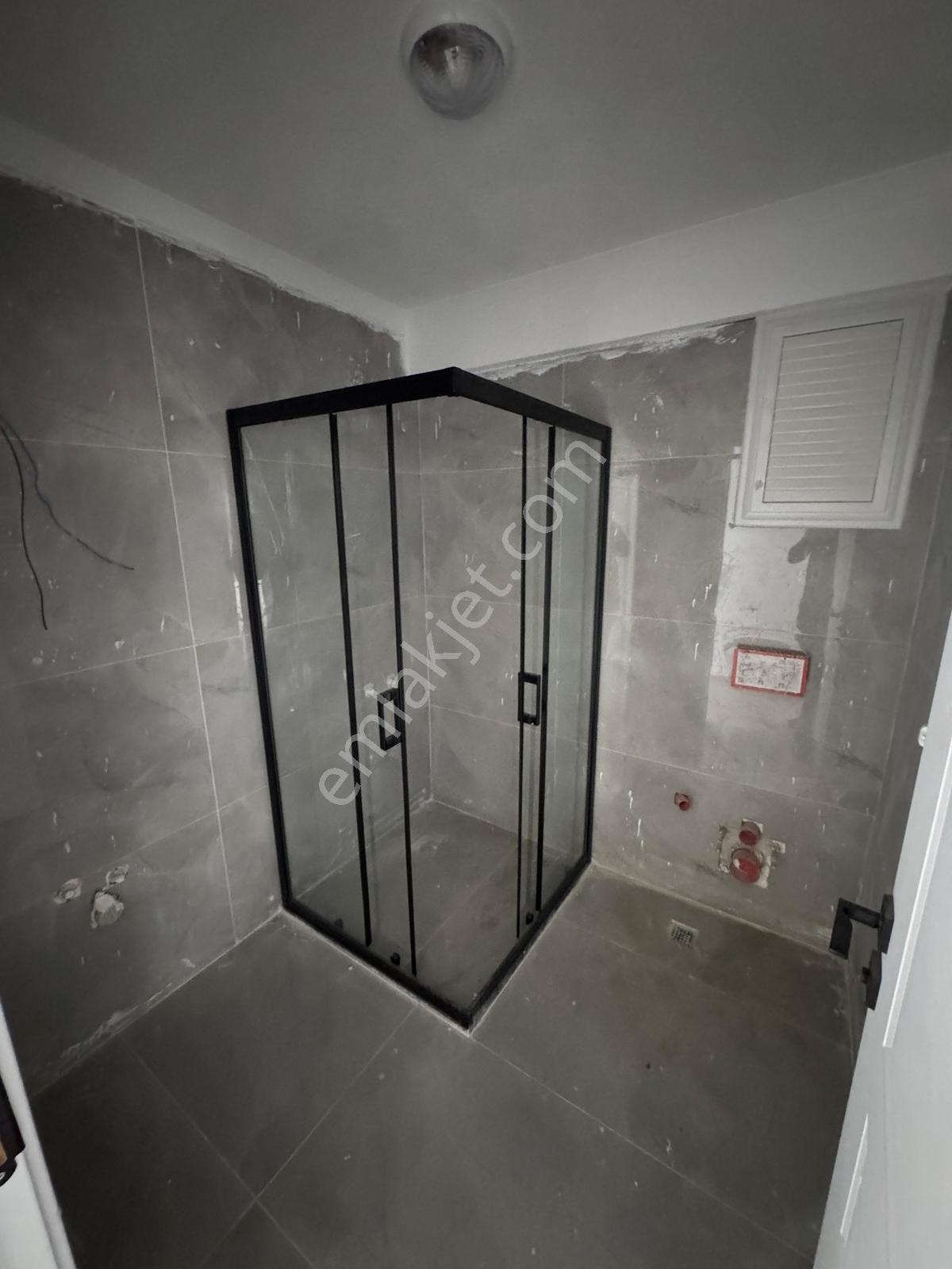 Family' Den Mahmutbey Caddesinde 2+1 Satılık Sıfır Lüx Daire — fotoğraf 14