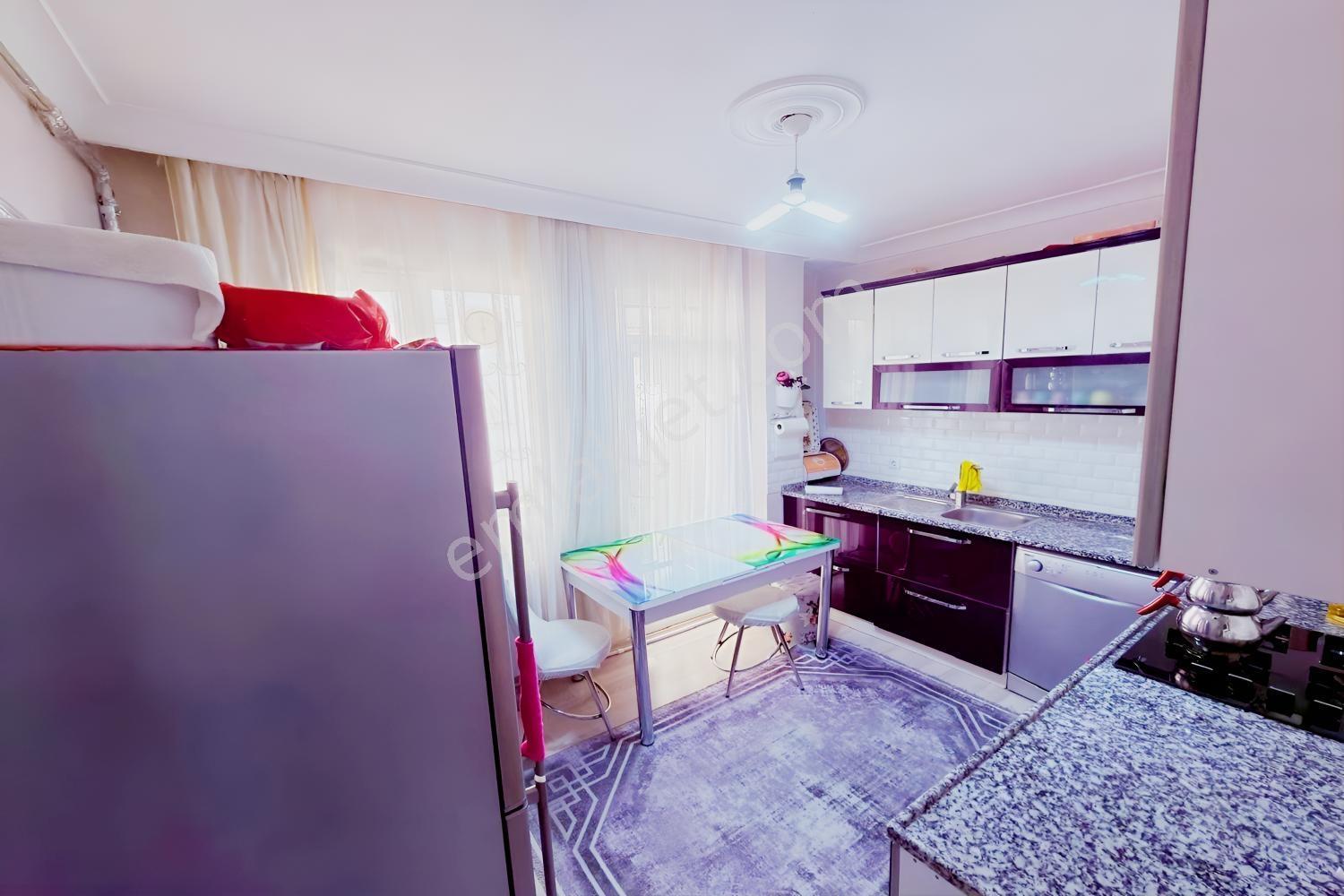 Esertepe'De Çambaşı Cadde Dibi Düz Giriş Full Yapılı 3+1 Daire