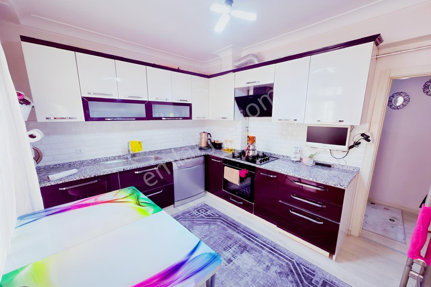 Esertepe'de Çambaşı Cadde Dibi Düz Giriş Full Yapılı 3+1 Daire — fotoğraf 4