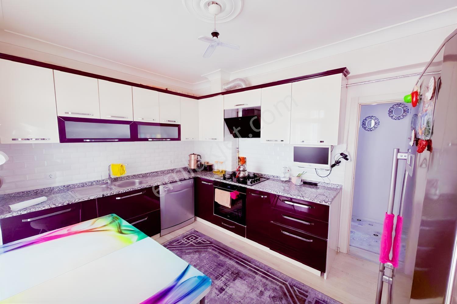 Esertepe'de Çambaşı Cadde Dibi Düz Giriş Full Yapılı 3+1 Daire — fotoğraf 6