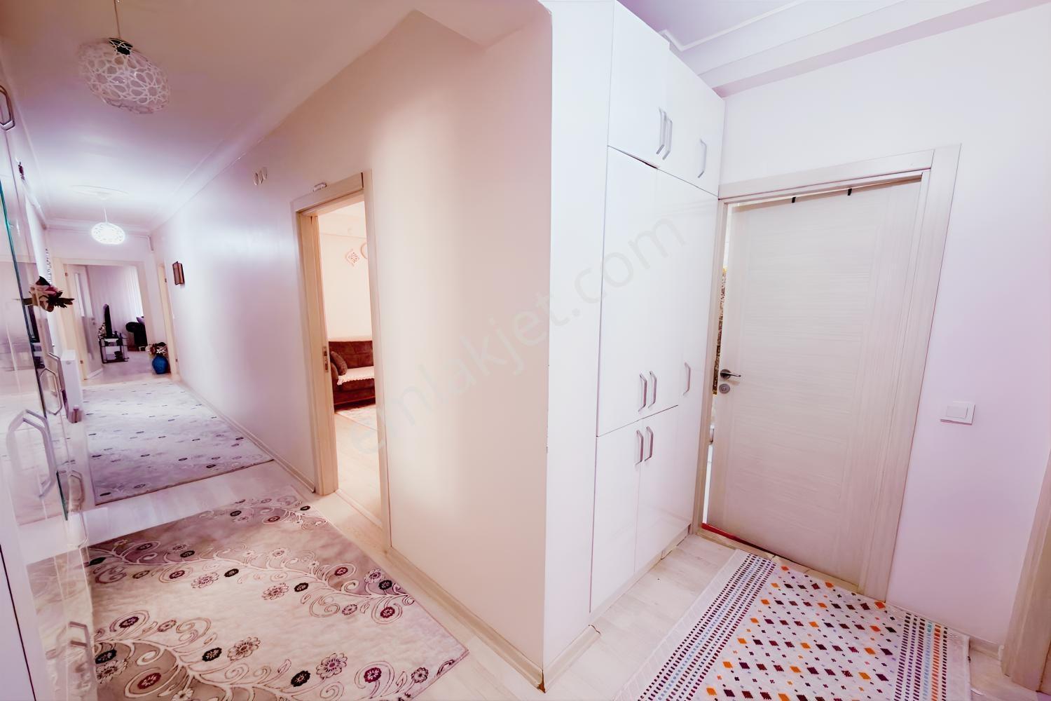 Esertepe'de Çambaşı Cadde Dibi Düz Giriş Full Yapılı 3+1 Daire — fotoğraf 18