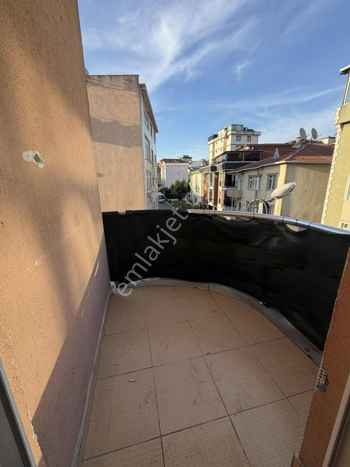 Ümraniye Ademyavuz Metroya 5dk 1+1 Arakat 65m2 Satılık Daire!! — fotoğraf 14