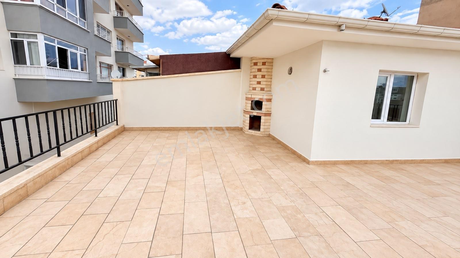 Atakentte 200 M² Net 5+1 Ferah Satılık Dubleks Daire — fotoğraf 2