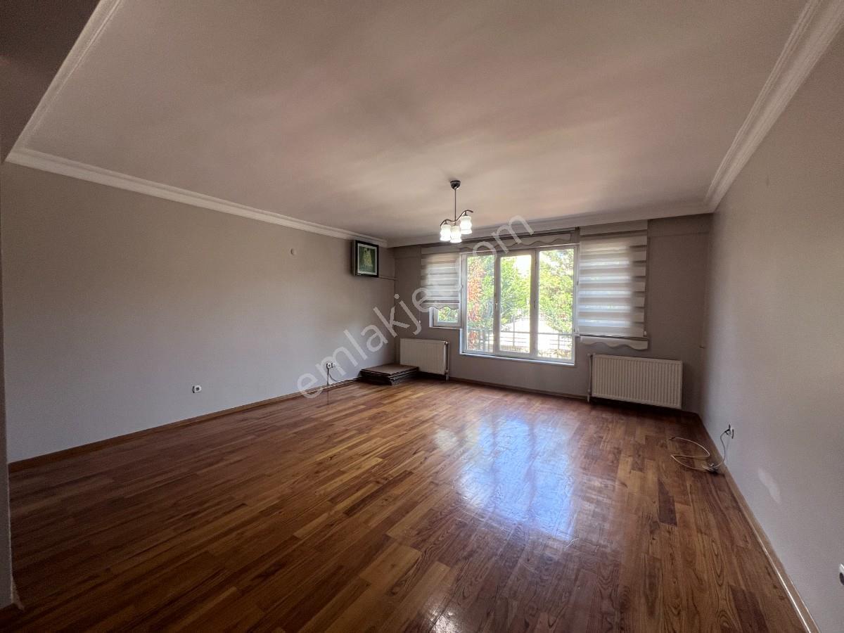 Küçükçekmece Halkalıda Marmaraya 5dk 4+2 Fourlex Satılık Villa — fotoğraf 3