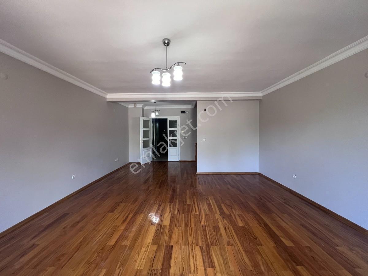Küçükçekmece Halkalıda Marmaraya 5dk 4+2 Fourlex Satılık Villa — fotoğraf 4