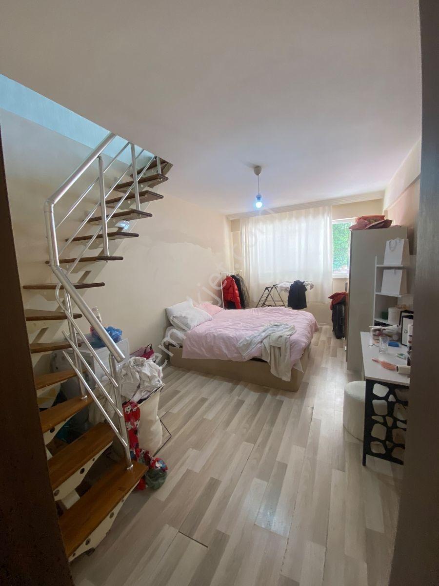 Hisardan Tranvaya Yakın Yatırımlık Eşyalı Satılık Daire — fotoğraf 3