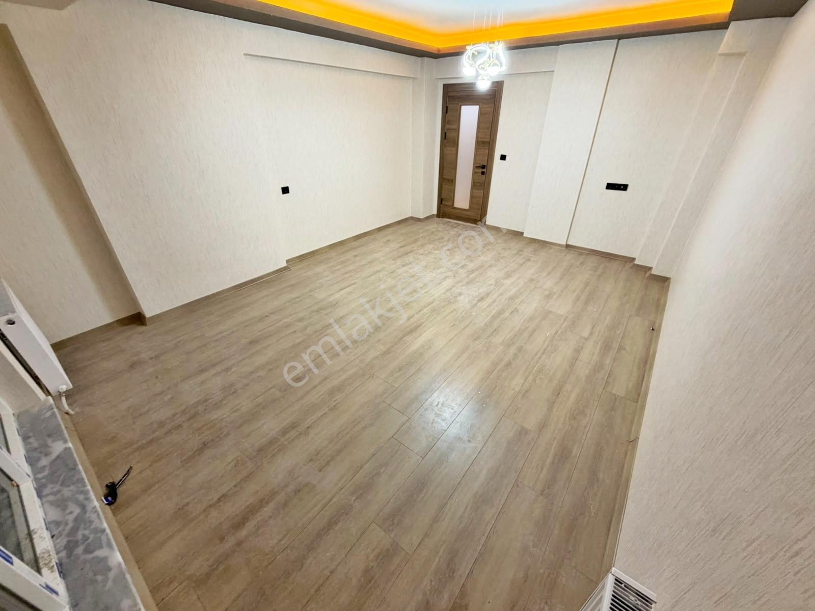 Yuvam'dan Hastane Ve Okula Cephe Kredi Limitsiz Acil Satılık 3+1 — fotoğraf 9