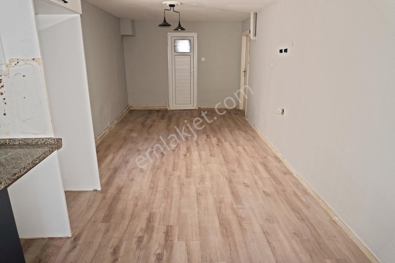 Evka 2 De Satılık 3+1 Çift Mutfaklı+çift Banyolu Çiğliserkan Dan — fotoğraf 4