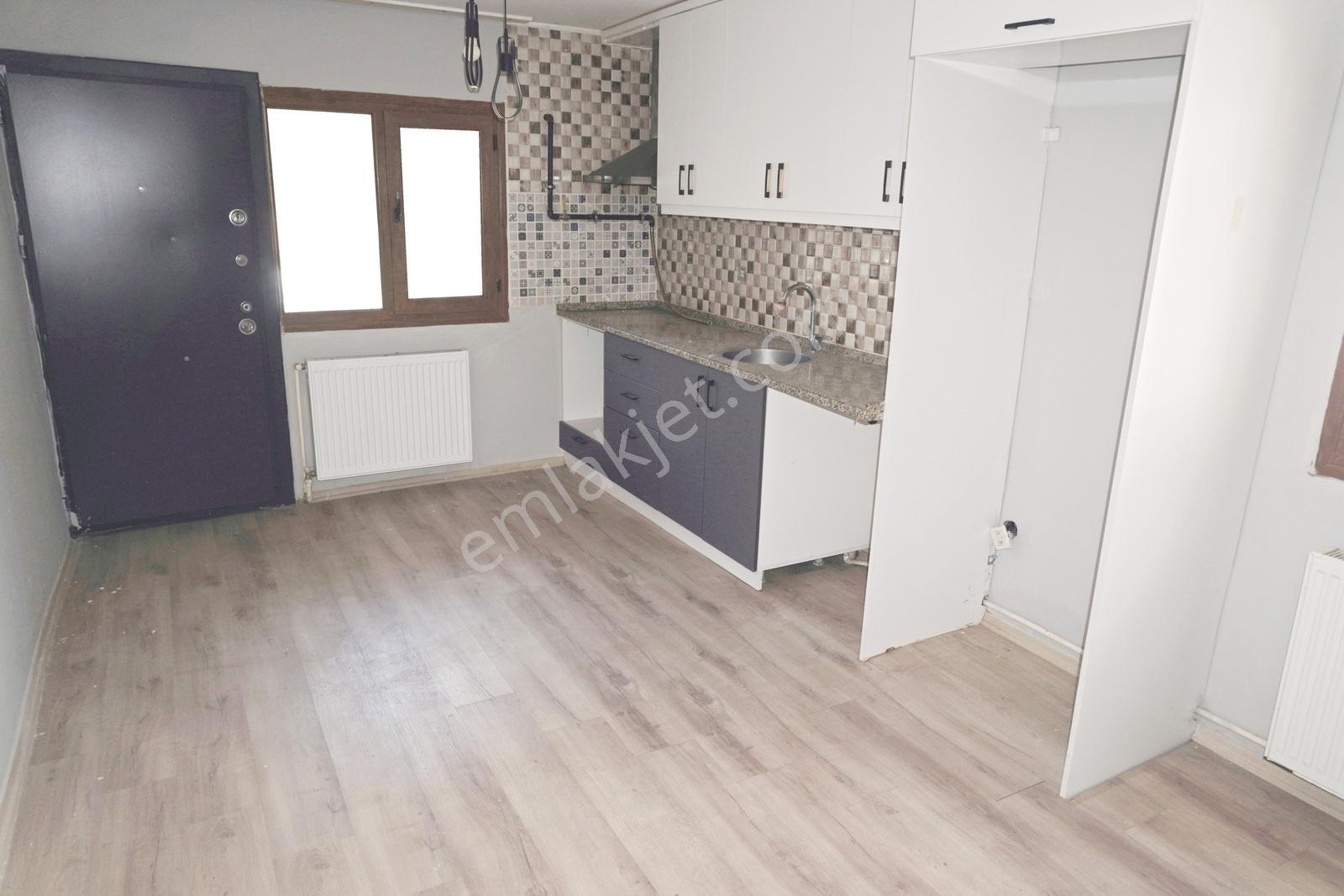 Evka 2 De Satılık 3+1 Çift Mutfaklı+çift Banyolu Çiğliserkan Dan — fotoğraf 6