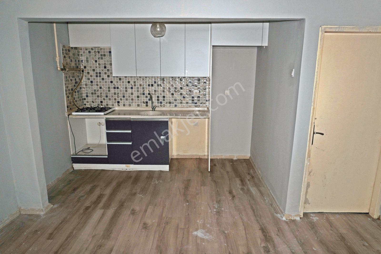 Evka 2 De Satılık 3+1 Çift Mutfaklı+çift Banyolu Çiğliserkan Dan — fotoğraf 18