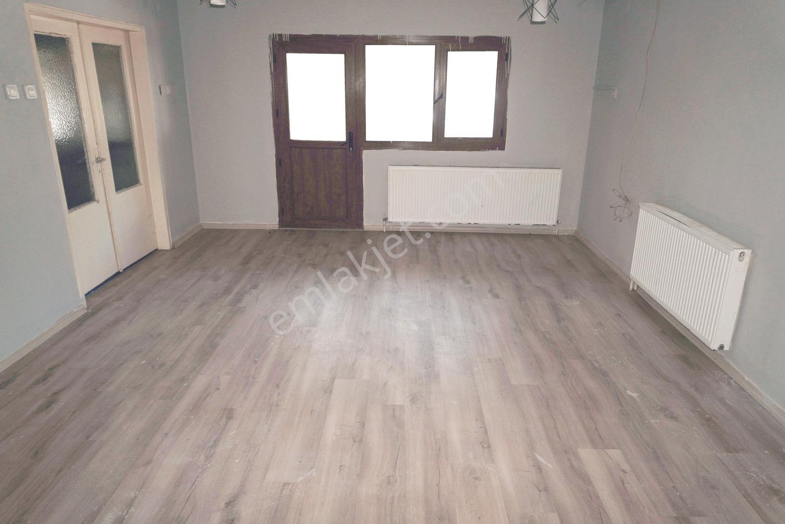 Evka 2 De Satılık 3+1 Çift Mutfaklı+çift Banyolu Çiğliserkan Dan — fotoğraf 21