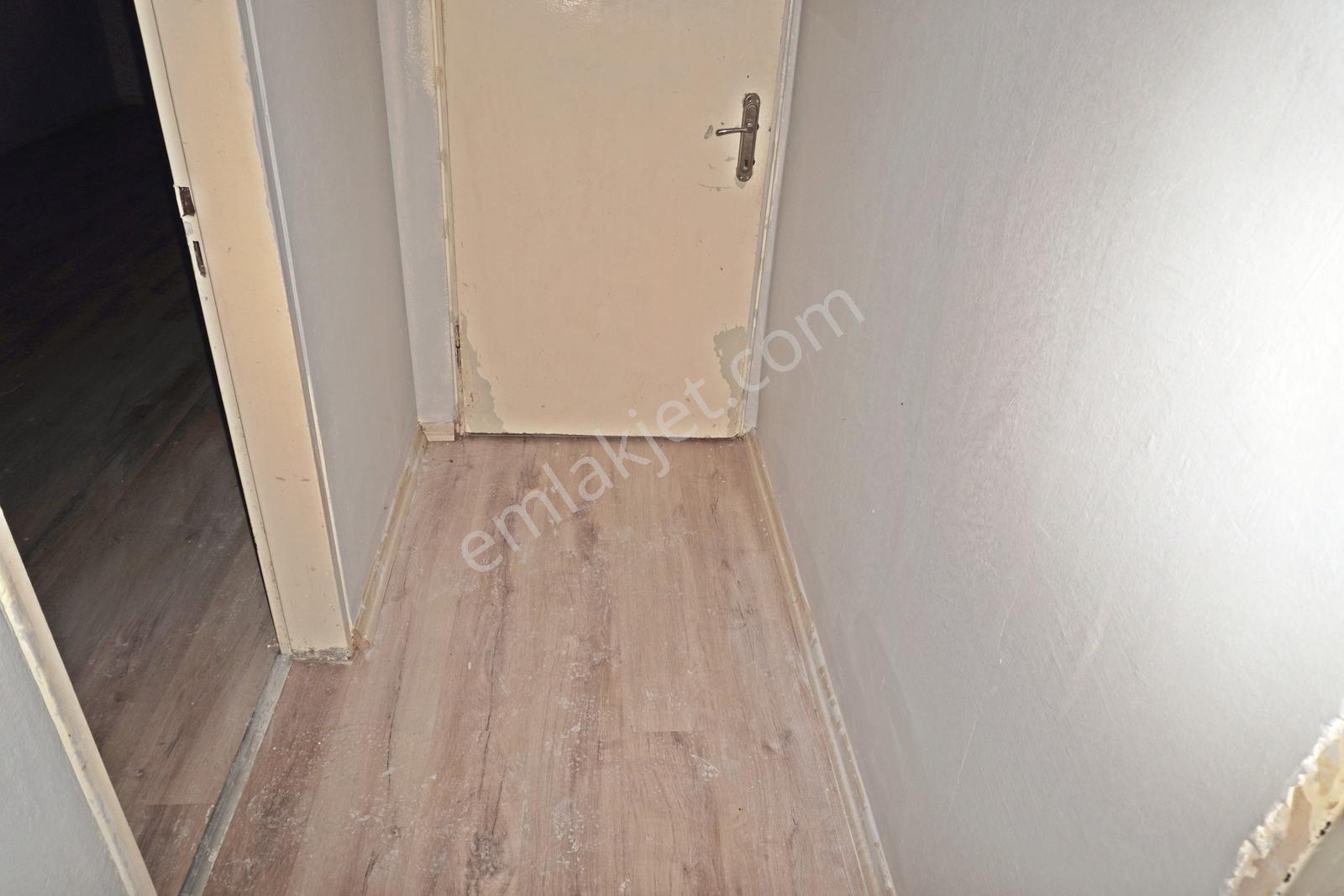 Evka 2 De Satılık 3+1 Çift Mutfaklı+çift Banyolu Çiğliserkan Dan — fotoğraf 30