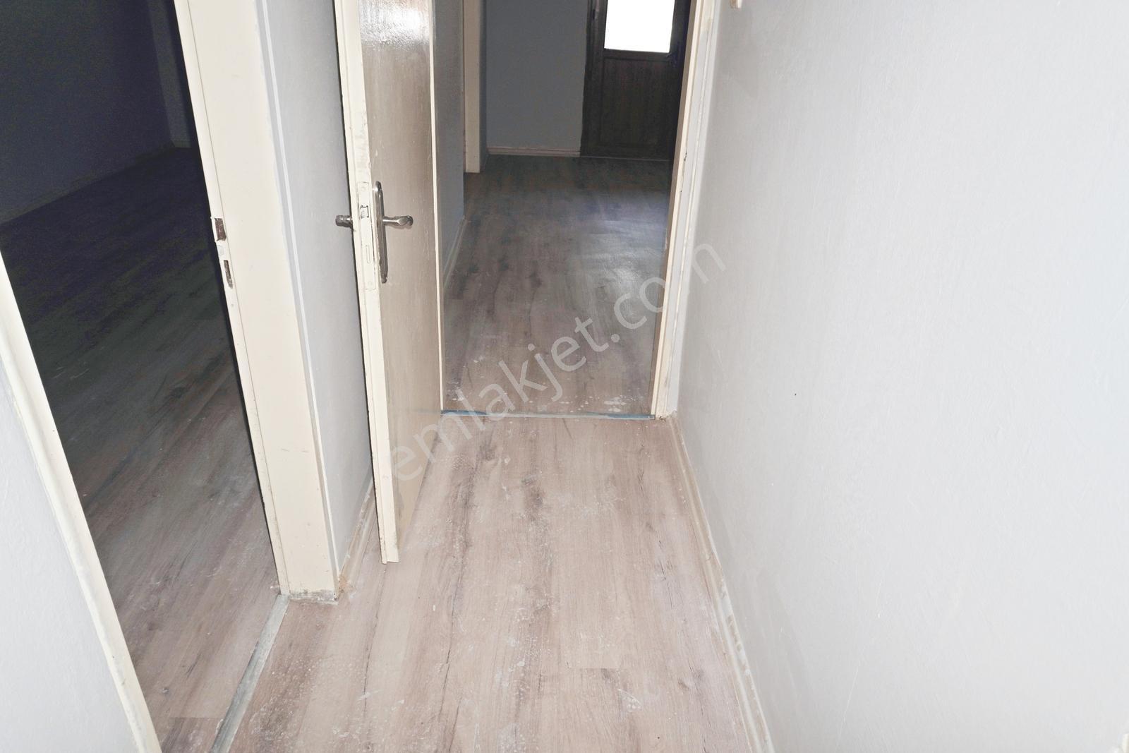 Evka 2 De Satılık 3+1 Çift Mutfaklı+çift Banyolu Çiğliserkan Dan — fotoğraf 32