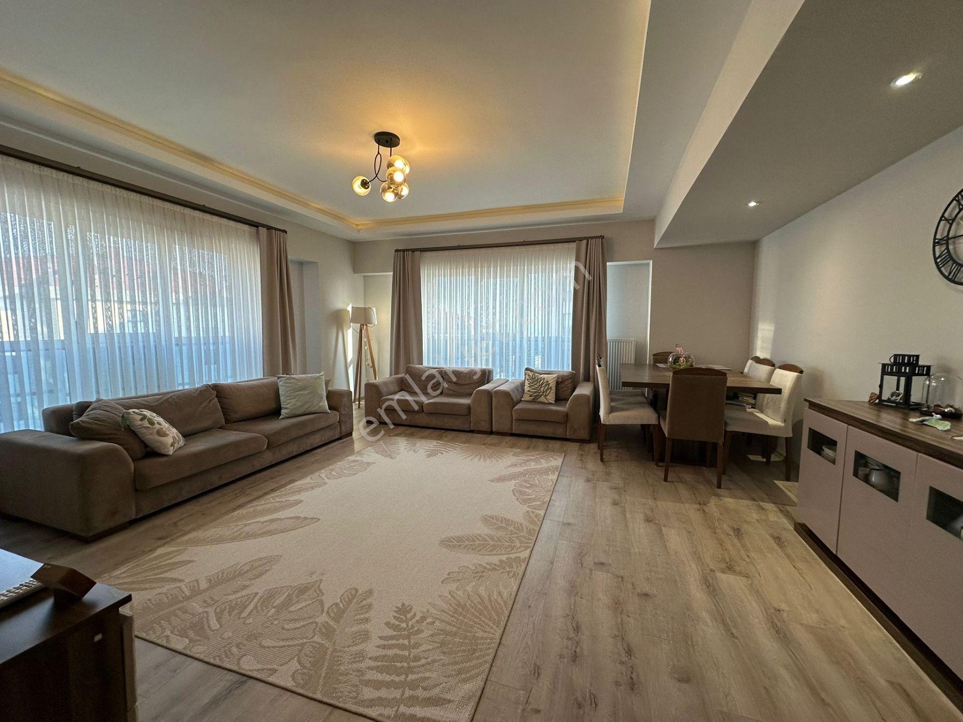 Mertcan'dan Yakacık Meydana Yürüme Site İçi 3+1 Lüks Satılık Daire — fotoğraf 2