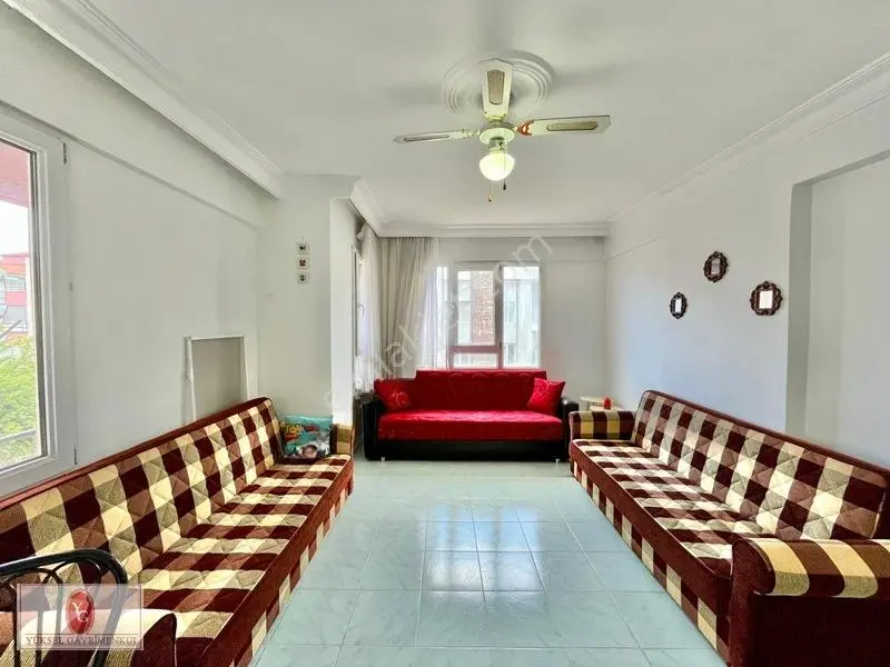 Yükselden Ege Kafe Mevkinde Eşyalı Arakat Ayrı Mutfaklı 2+1daire — fotoğraf 3