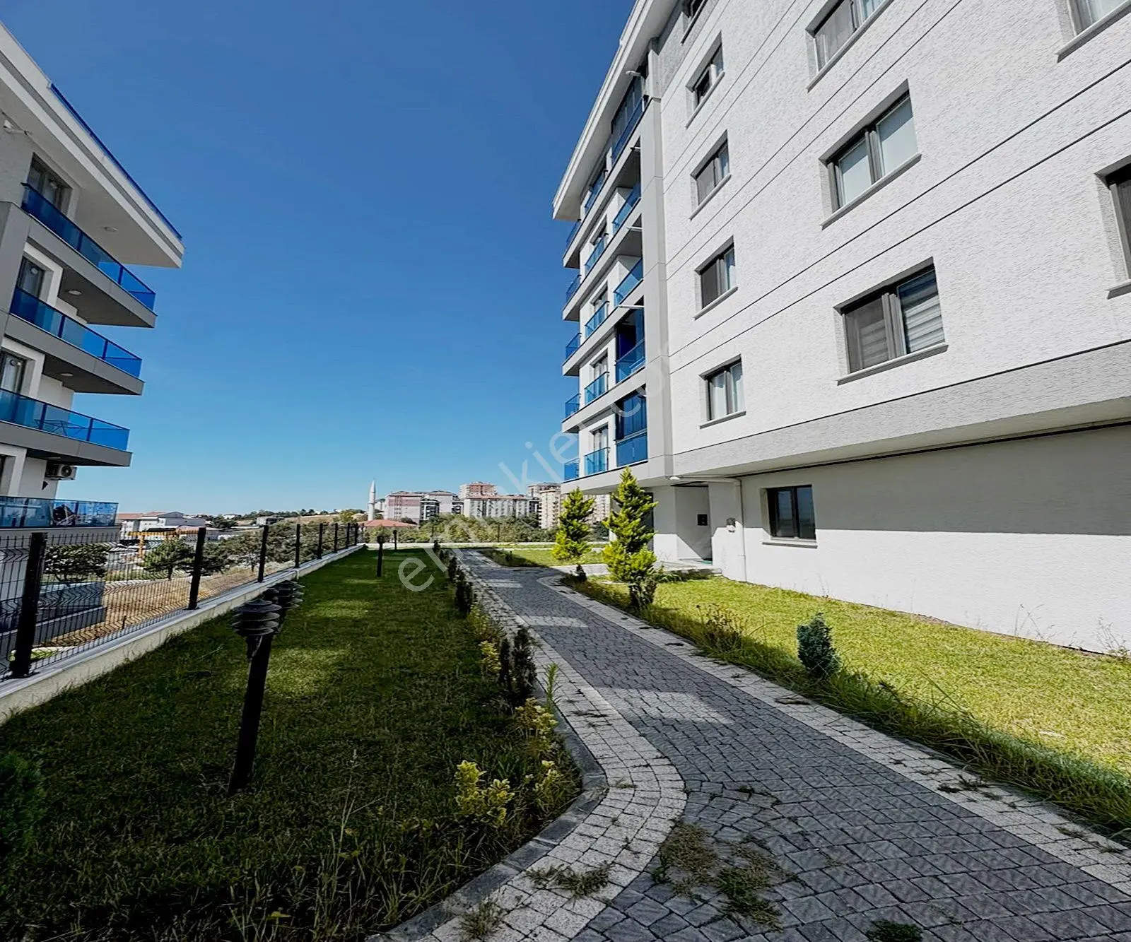 Yıldırım Yapı'dan Butik Sitede Emin Evim Kuruluşlarına Uygun Yeni Binada 2+1 Lüx Daire — fotoğraf 2