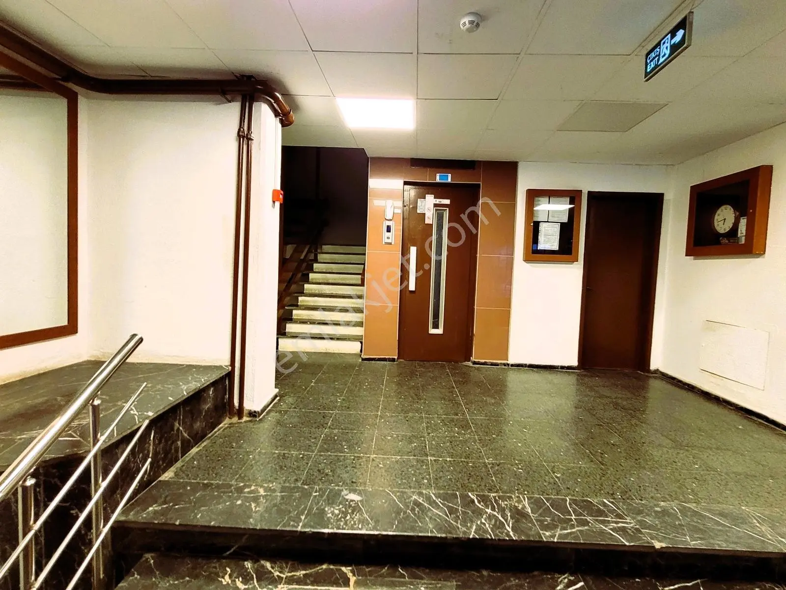 Balgat Yüksel Sitesinde 5.katta 3+1 Daire — fotoğraf 4