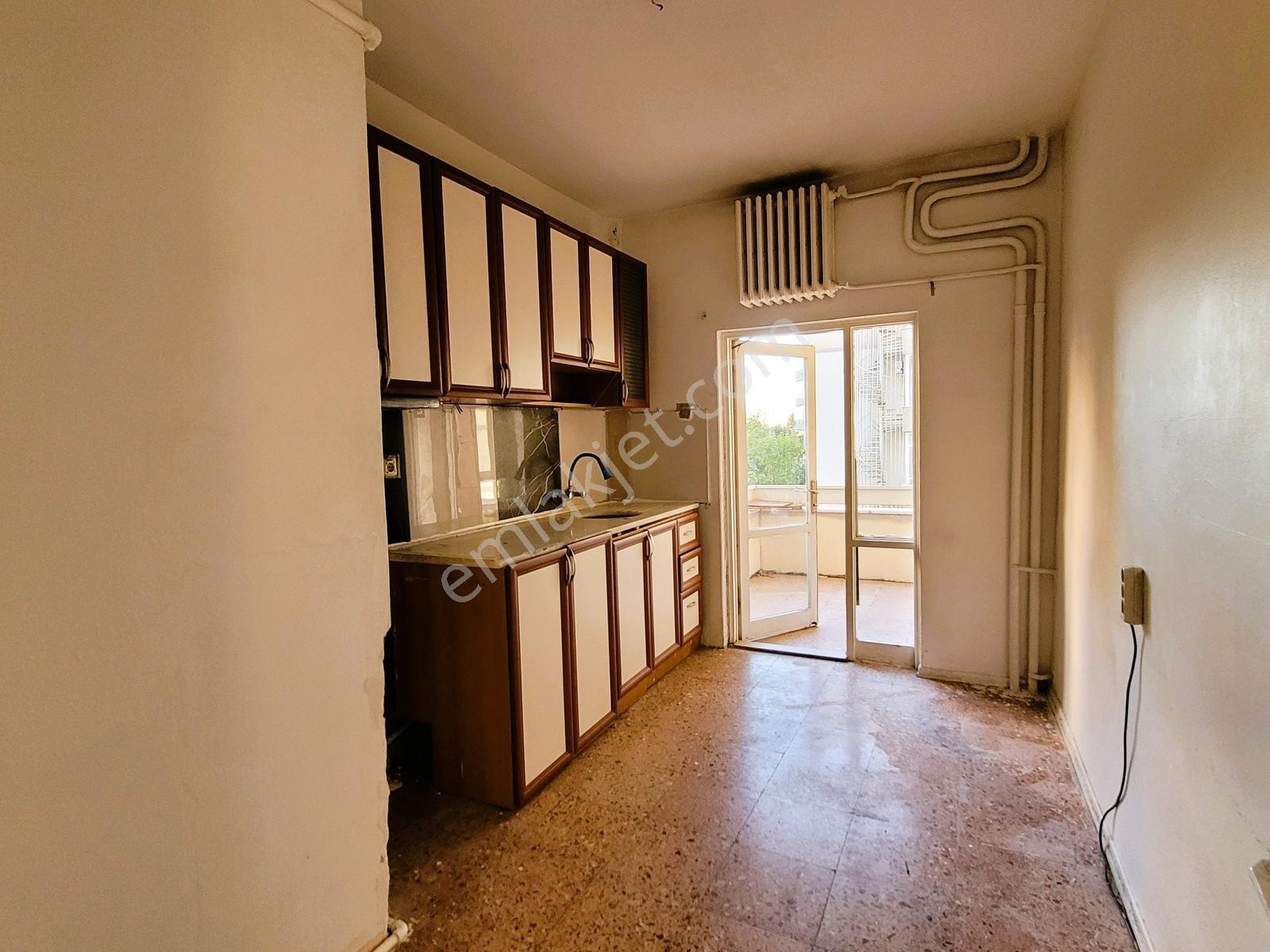 Balgat Yüksel Sitesinde 5.katta 3+1 Daire — fotoğraf 10
