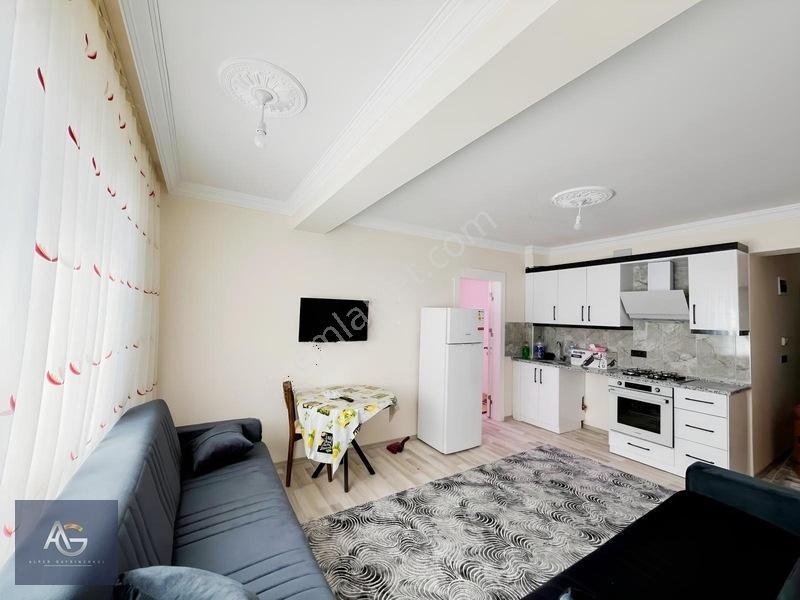 Alper Gayrimenkulden Hacıbey Mah.eşyalı 40 M2 Ara Kat 1+1 — fotoğraf 2