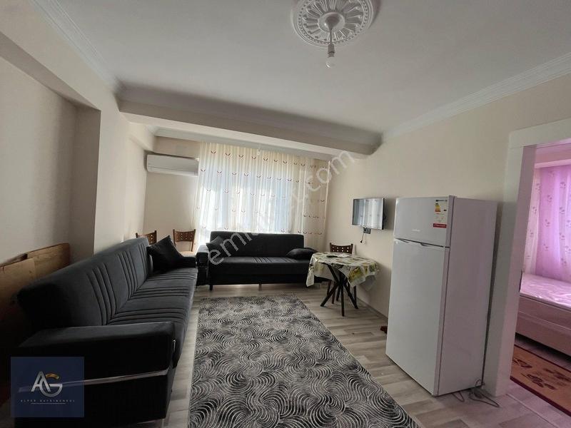 Alper Gayrimenkulden Hacıbey Mah.eşyalı 40 M2 Ara Kat 1+1 — fotoğraf 4